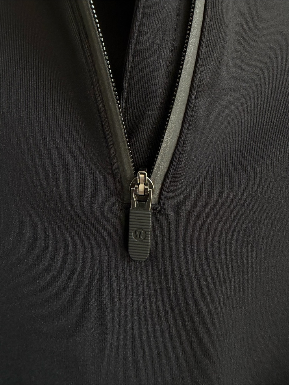 Lululemon LUXTREME RUNNING HALF-ZIP - Picture 4 of 4